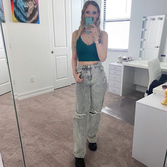 Meet your Posher, Hidden Gem Era! - Picture 6 of 8